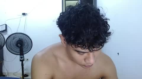 Snapshot of alfred_cantillo chatting on March 24, 4:17 am alfred_cantillo online show from March 24, 4:17 am