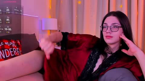 Alfreda online show from December 19, 2:45 am