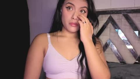 Carolina Join The Fan Club  online show from April 21, 12:45 am