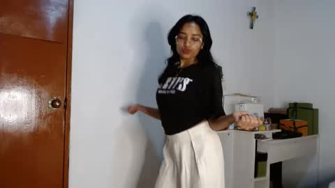 Alia  online show from September 26, 1:48 pm