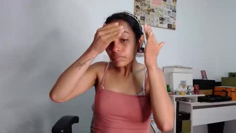 Alia  online show from April 22, 1:01 pm