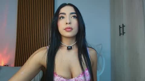 Snapshot of alia_sweet_ chatting on May 7, 12:27 am Alia online show from May 7, 12:27 am