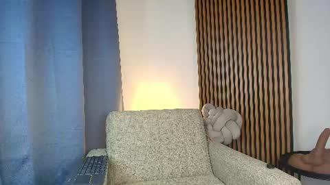 Snapshot of alia_sweet_ chatting on June 25, 5:12 am Alia online show from June 25, 5:12 am