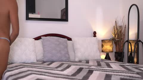 Snapshot of aliakai chatting on October 16, 2:45 am Alia online show from October 16, 2:45 am