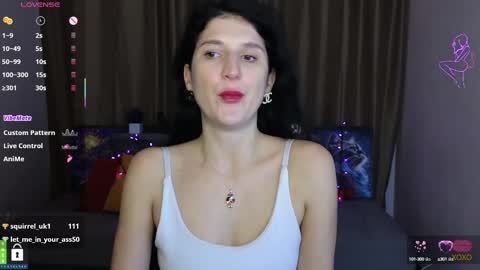 Snapshot of alianna_solo_kiss chatting on March 6, 9:47 am Alianna online show from March 6, 9:47 am