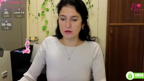 Snapshot of alianna_solo_kiss chatting on October 2, 11:28 am Alianna online show from October 2, 11:28 am