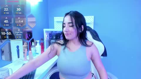 Snapshot of alice_26__ chatting on December 3, 2:04 pm alice_26__ online show from December 3, 2:04 pm