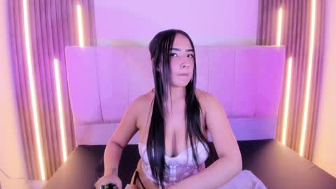 alice_26__ online show from April 22, 8:10 pm