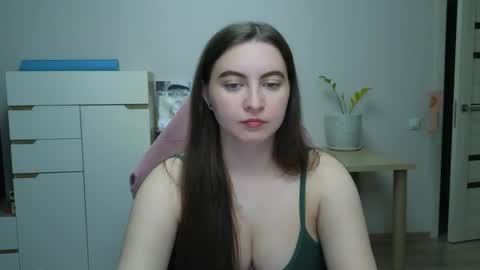 Alice online show from April 21, 7:06 pm