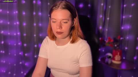 Snapshot of alice__madness chatting on August 4, 4:53 pm Alice online show from August 4, 4:53 pm