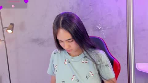 Alice Susan online show from April 7, 7:58 pm