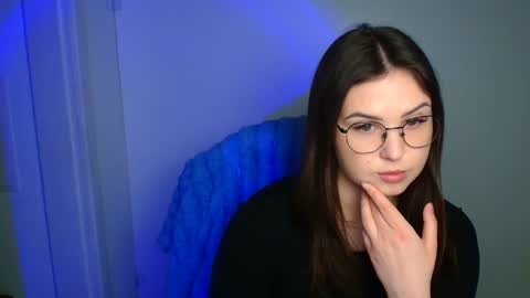 Alice online show from March 5, 8:21 am