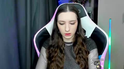 Snapshot of alice_bailey chatting on November 28, 1:14 pm Alice online show from November 28, 1:14 pm