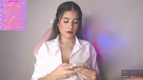 alice_cespedes online show from July 14, 10:59 pm