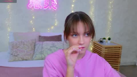 Alice in Wonderland  online show from April 22, 5:14 pm