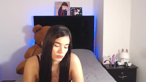 Snapshot of alice_cross20 chatting on May 9, 2:06 am kia online show from May 9, 2:06 am