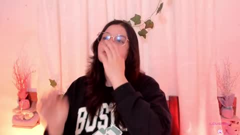 Snapshot of alice_cute77 chatting on March 1, 10:42 pm Mey online show from March 1, 10:42 pm