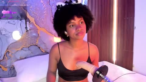 Snapshot of alice_cute77 chatting on October 3, 9:01 pm Mey online show from October 3, 9:01 pm
