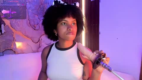 Snapshot of alice_cute77 chatting on October 4, 8:51 pm Mey online show from October 4, 8:51 pm