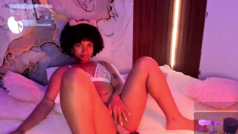 Snapshot of alice_cute77 chatting on October 15, 10:32 pm Mey online show from October 15, 10:32 pm
