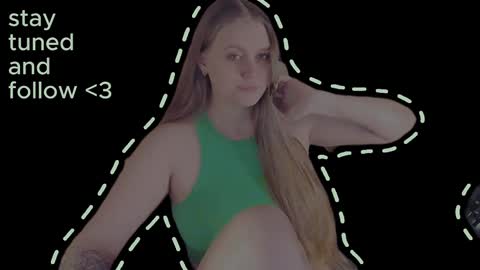 Snapshot of alice_dreamgirl_ chatting on January 25, 12:05 pm Alice 3 online show from January 25, 12:05 pm