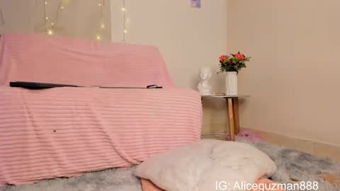 ALICE    Alice guzman online show from March 9, 8:42 pm