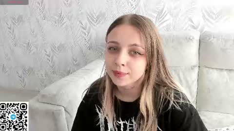 alice_halle online show from June 27, 6:18 am