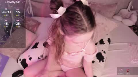 Alice online show from November 20, 5:45 pm