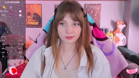 Snapshot of alice_langley chatting on December 14, 11:29 am Alice 3 online show from December 14, 11:29 am