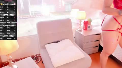 Alice  online show from October 6, 9:12 pm