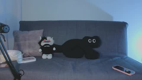 Alice online show from April 14, 6:19 am