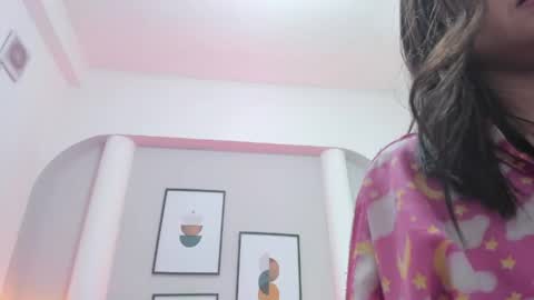 Alice online show from April 23, 12:29 pm