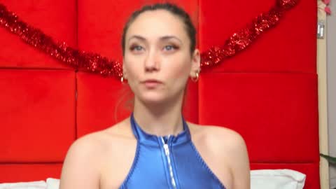 Snapshot of alice_munro chatting on January 3, 9:47 pm AliceMunro online show from January 3, 9:47 pm