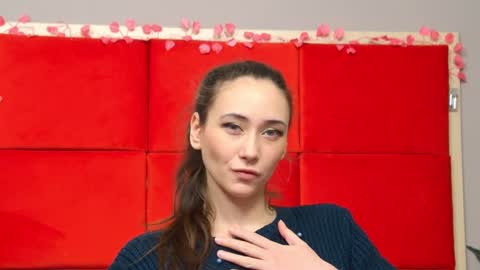 Snapshot of alice_munro chatting on January 25, 9:57 pm AliceMunro online show from January 25, 9:57 pm