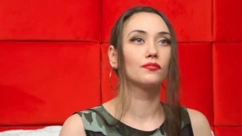 Snapshot of alice_munro chatting on February 1, 11:27 pm AliceMunro online show from February 1, 11:27 pm