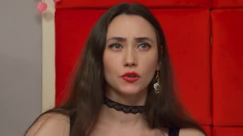 Snapshot of alice_munro chatting on February 18, 10:58 pm AliceMunro online show from February 18, 10:58 pm