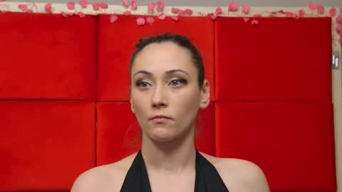 Snapshot of alice_munro chatting on February 26, 8:11 pm AliceMunro online show from February 26, 8:11 pm