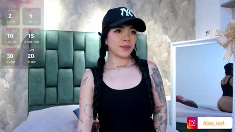 Snapshot of alice_rose5 chatting on November 28, 3:20 am Alice online show from November 28, 3:20 am