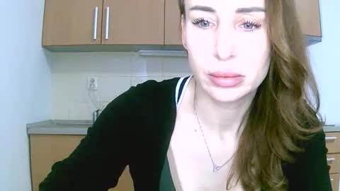 Alice Sewx online show from March 26, 9:15 am