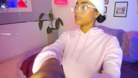 alice_simmons online show from February 4, 7:42 pm