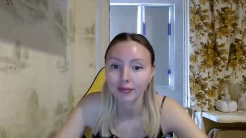 Alice smiles online show from April 14, 10:32 am