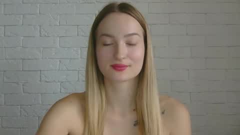 Alice online show from October 19, 2:18 pm