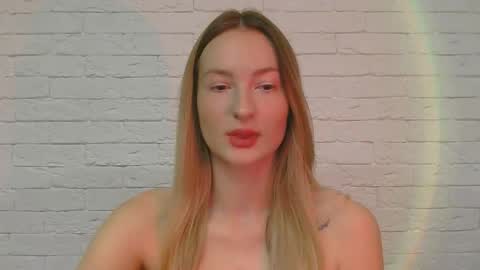 Alice online show from November 22, 2:49 pm