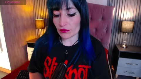 Alice online show from April 21, 7:50 pm