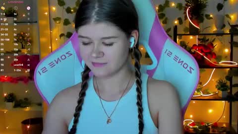 Alice online show from November 6, 10:21 pm