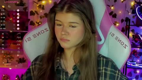 Alice online show from April 16, 8:09 pm