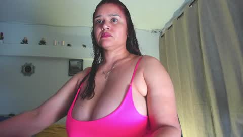 Alice thompsonx online show from June 21, 11:40 pm