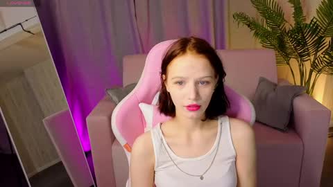 Snapshot of alice_time chatting on May 13, 1:14 am AliceTime online show from May 13, 1:14 am