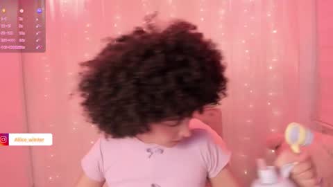 Alice  online show from November 17, 6:24 pm