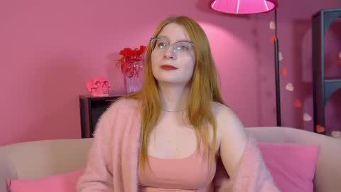 Alice online show from April 21, 6:44 pm